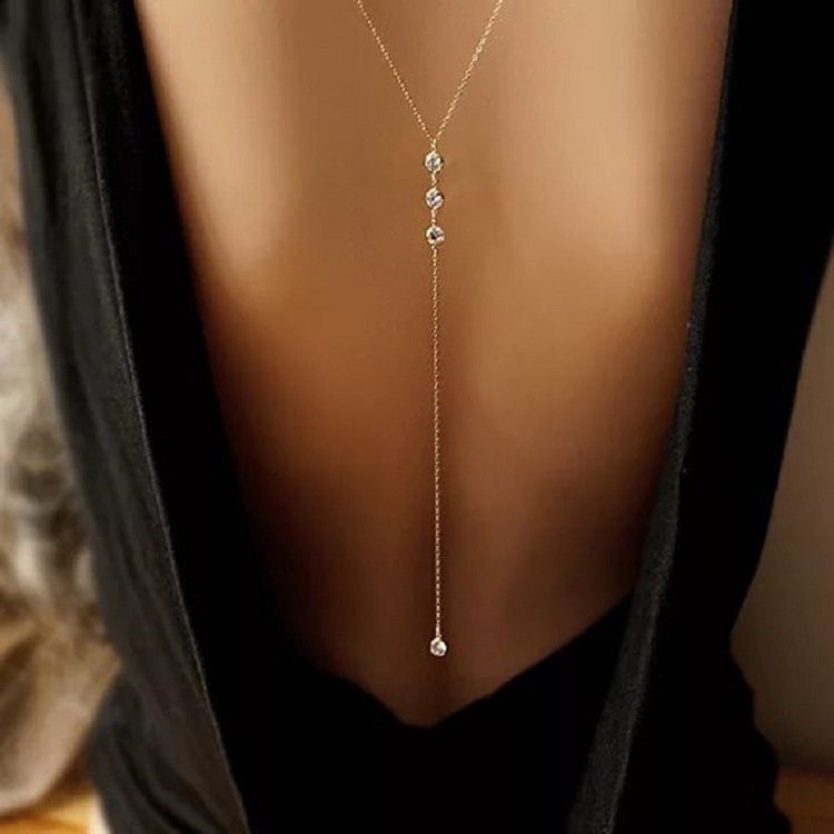Collier chaîne arrière en stra - Body Jewelry Bulk avis et prix