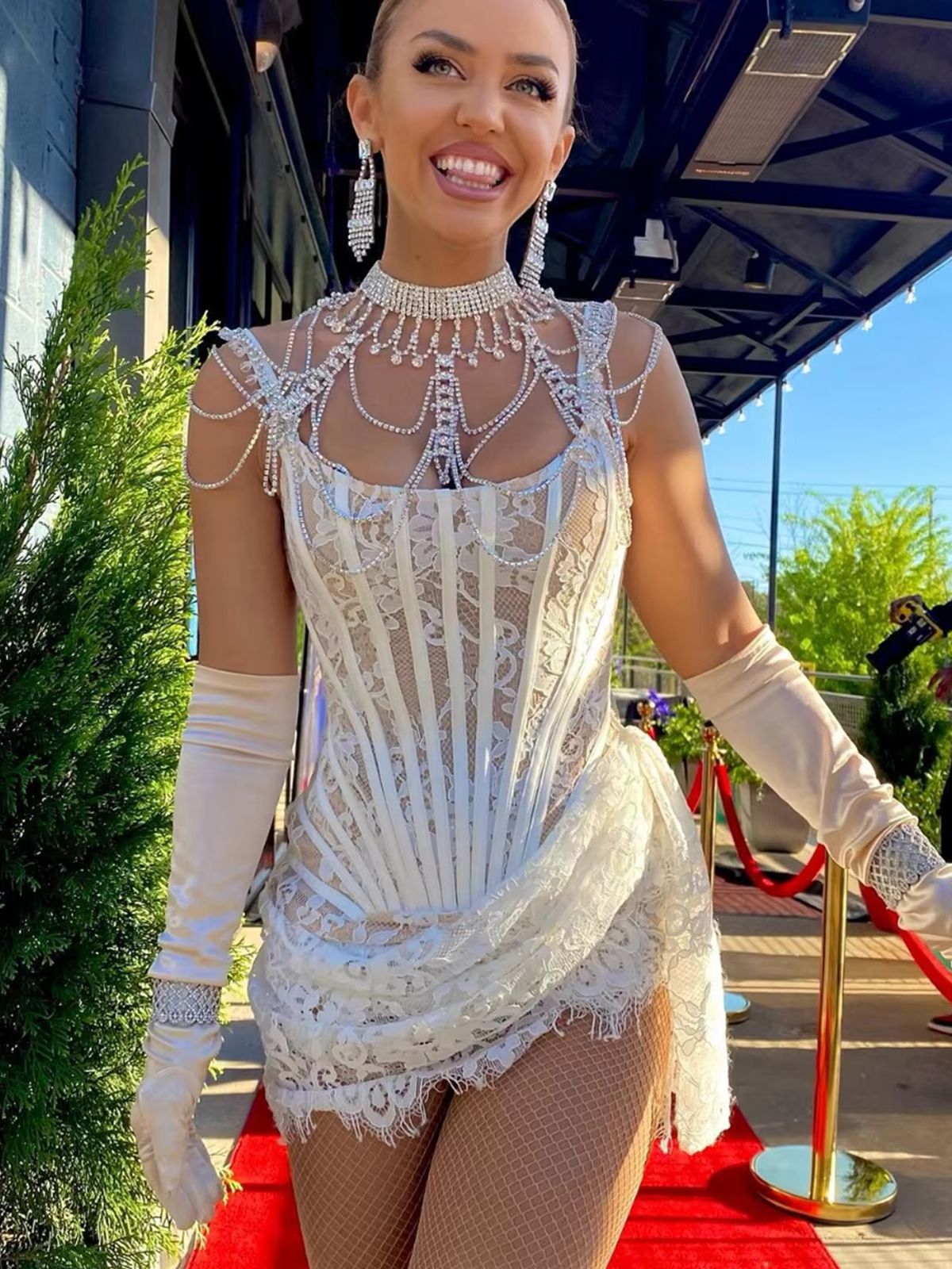 Chaîne de corps en strass et c - Body Jewelry High End avis et prix