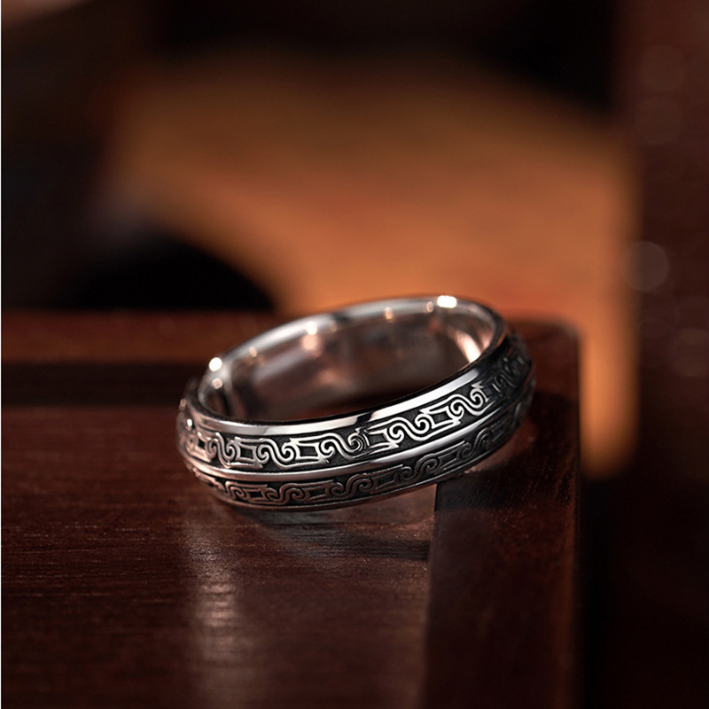 Bague en bronze avec motif ani - Body Jewelry High End avis et prix